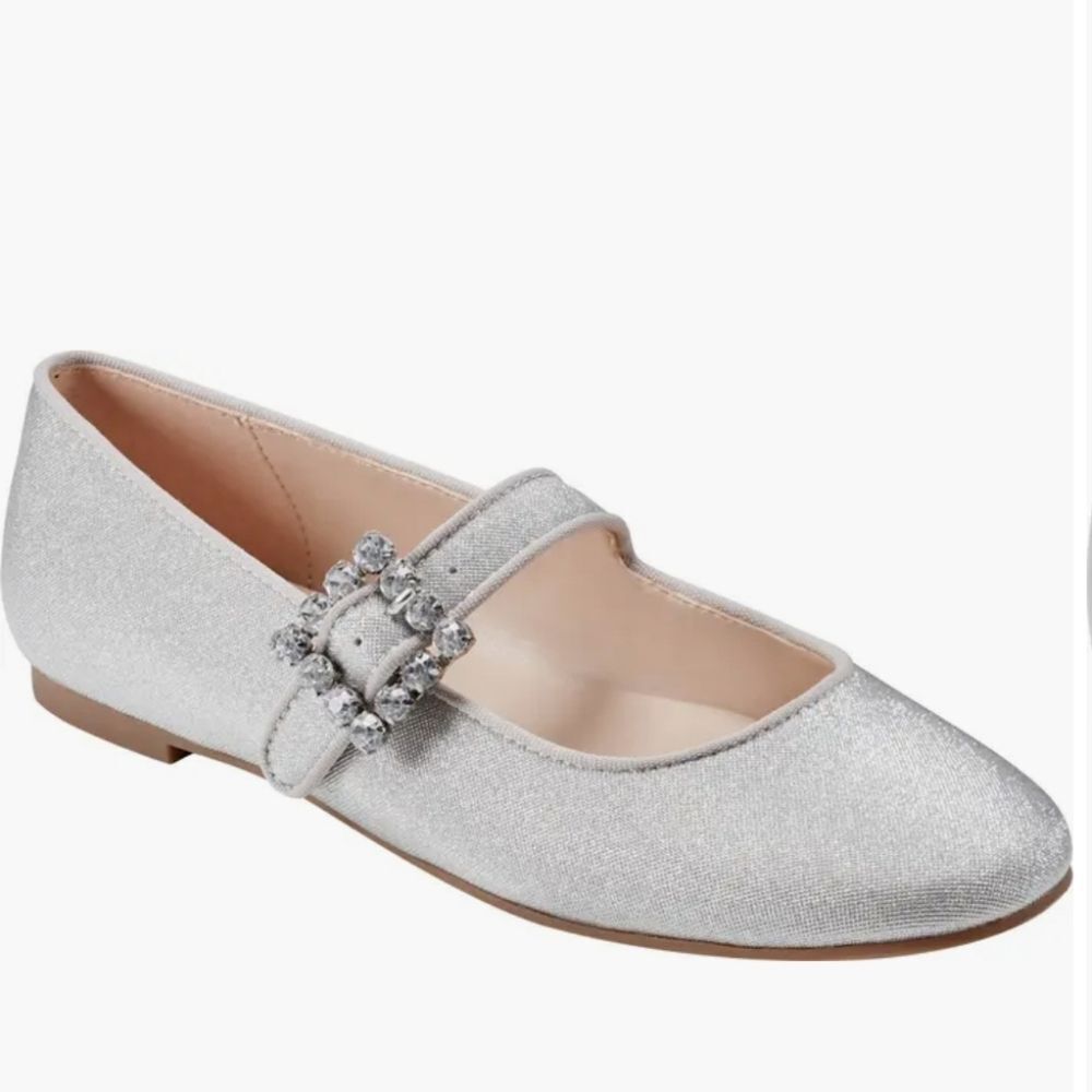 BRAND NEW UNISA EMBELISHD BUCKLE MARY JANE FLAT R3